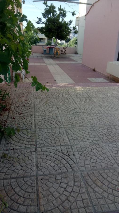 Phoeve Apt-Lovely 1-Br Rental Near The Beach Kalathas Luaran gambar