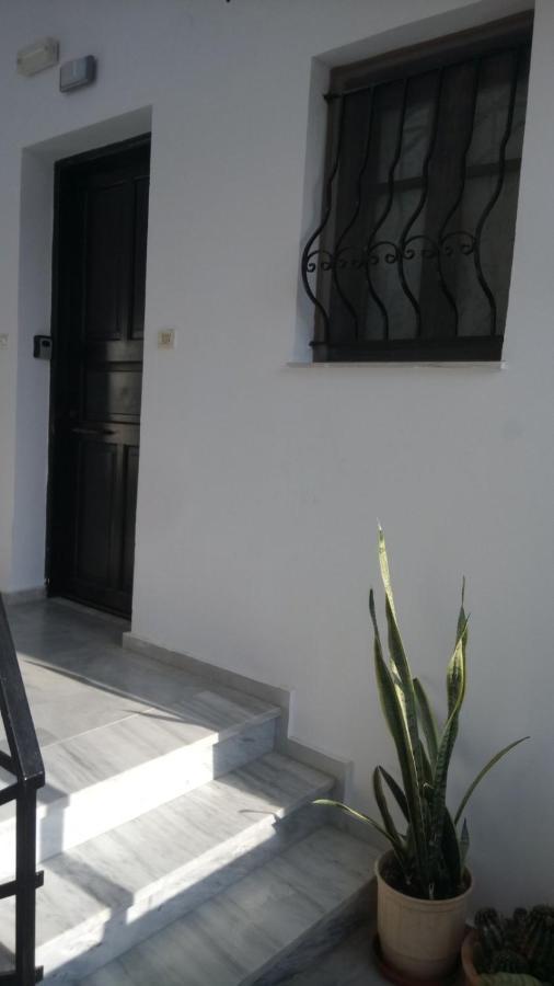 Phoeve Apt-Lovely 1-Br Rental Near The Beach Kalathas Luaran gambar