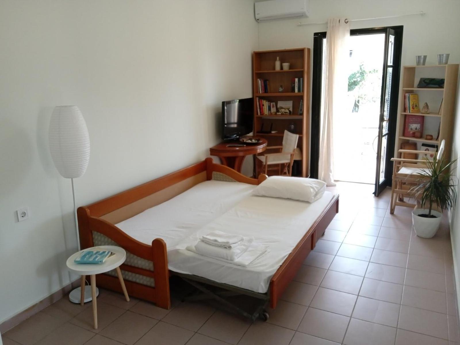 Phoeve Apt-Lovely 1-Br Rental Near The Beach Kalathas Luaran gambar